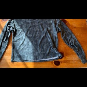 Running athletic top